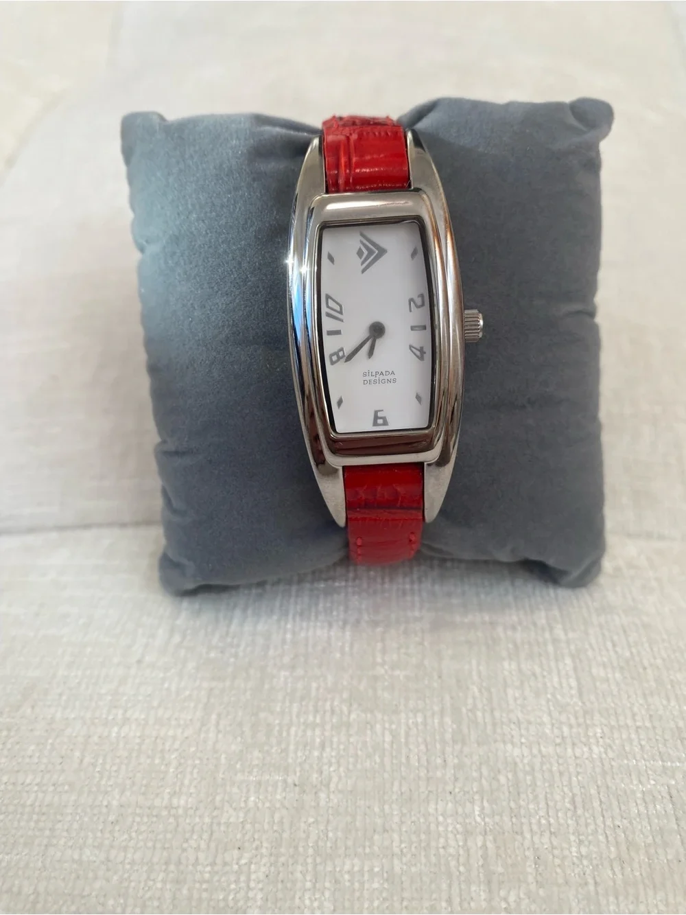 Silpada Red Leather Strap Ladies Watch T1297 NEW Battery!